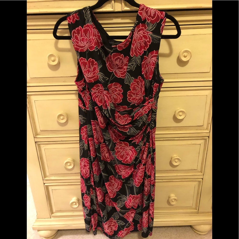 Cute dress!
